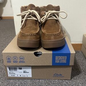 Clarks Brown Suede Wallabee-Inspired Lace-Up Shoes with Cream Laces